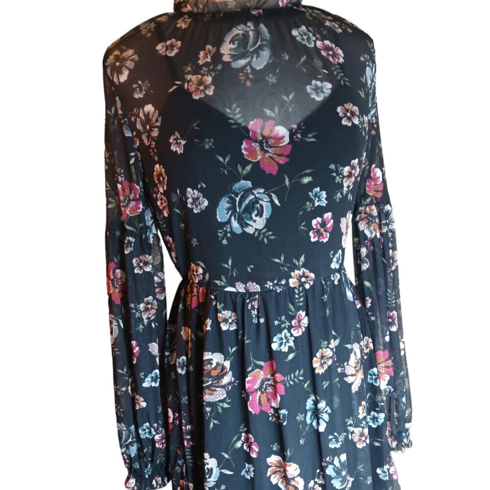 Womens Floral Sheer Sleeved by Eyeshadow Size Large NWOT